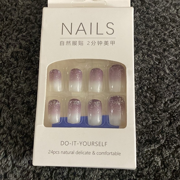 Manicure in minutes! Do it yourself press on nails! 24 nails in each pack. - Picture 5 of 5